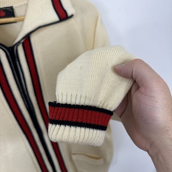 Vintage Maple Knitting Mills Men L Curling Wool Cardigan Gainers Patch Preppy - Picture 2 of 9